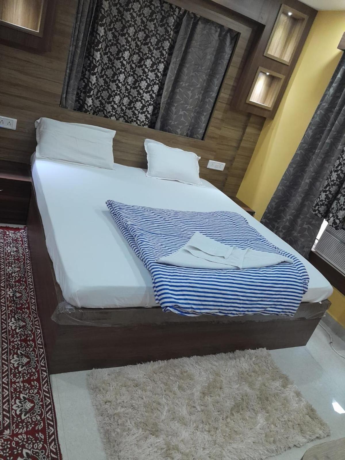 Wekare Sea Sight Service Apartments Puri Exterior photo