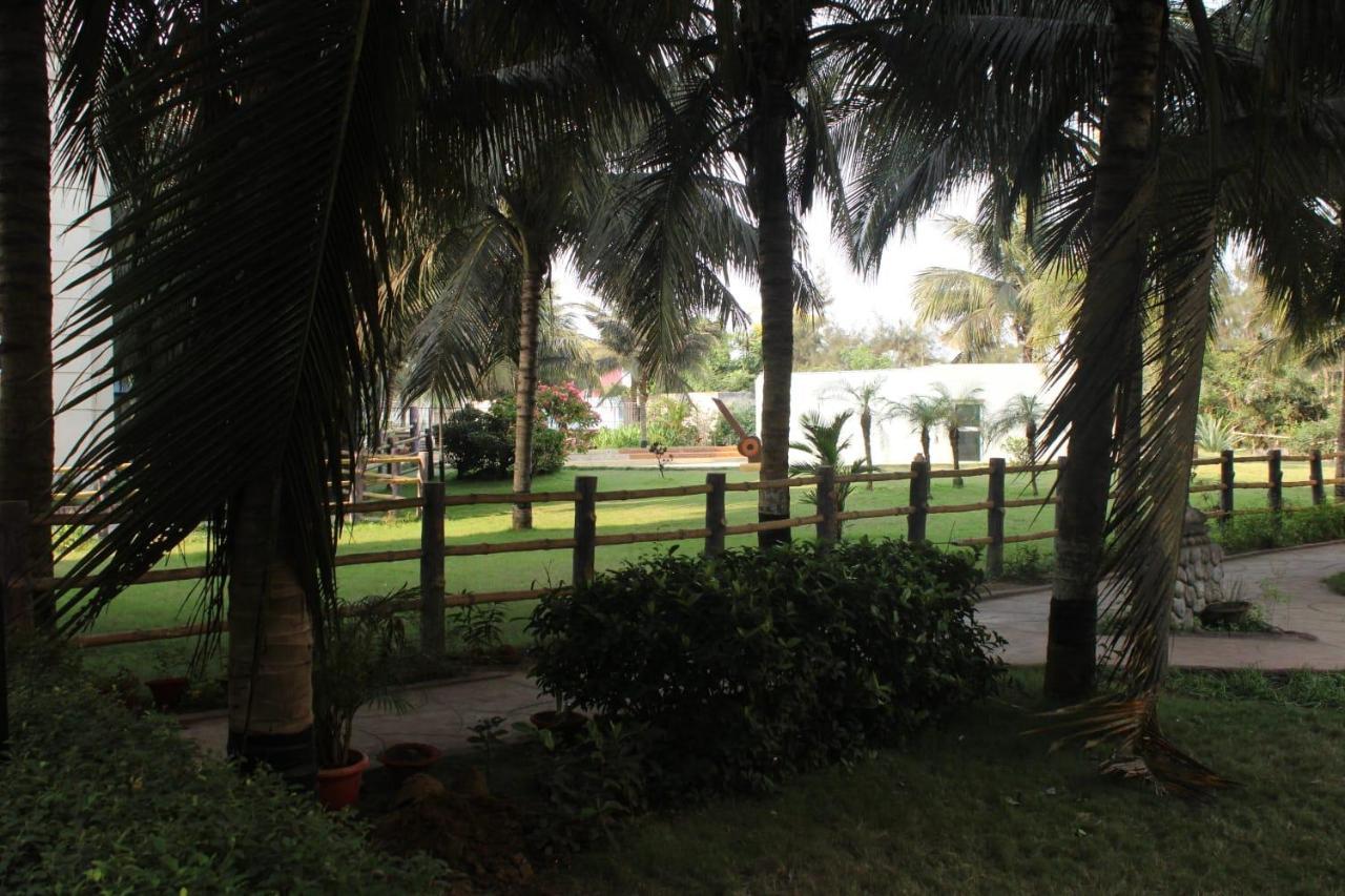 Wekare Sea Sight Service Apartments Puri Exterior photo